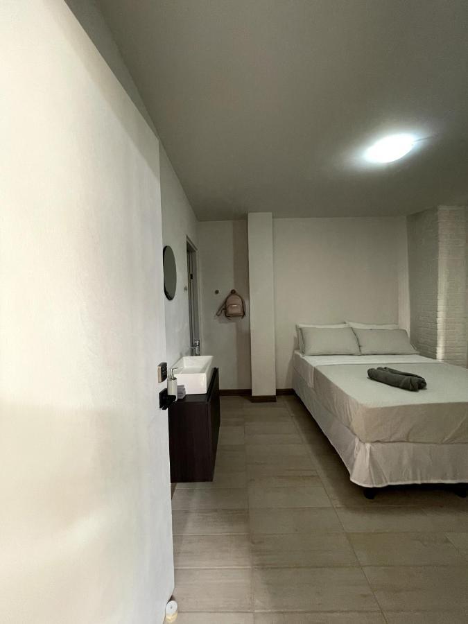 Nina'S - Juan Santamaria Hotel Desamparados  Buitenkant foto